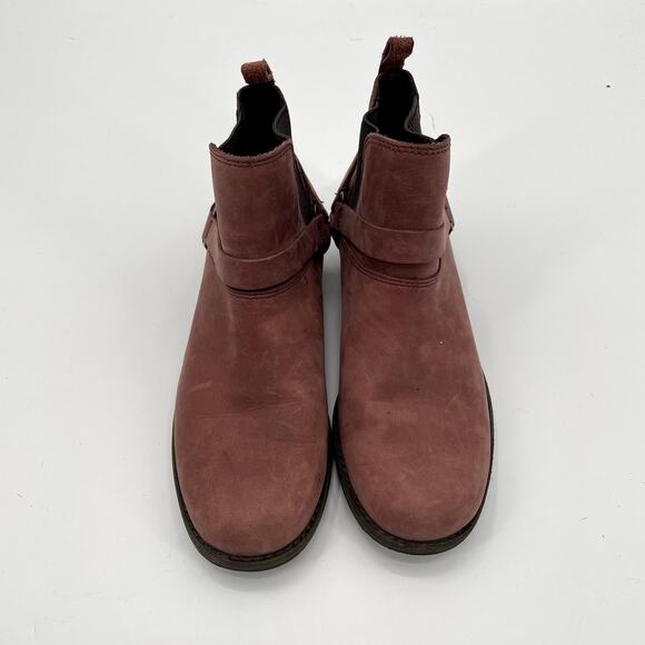 Teva Booties // De La Vina Dos Chelsea Boot in Redwood // 6.5 - Picture 5 of 12
